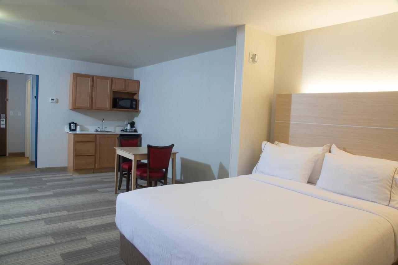 Holiday Inn Express Rochester Hills By Ihg Bagian luar foto