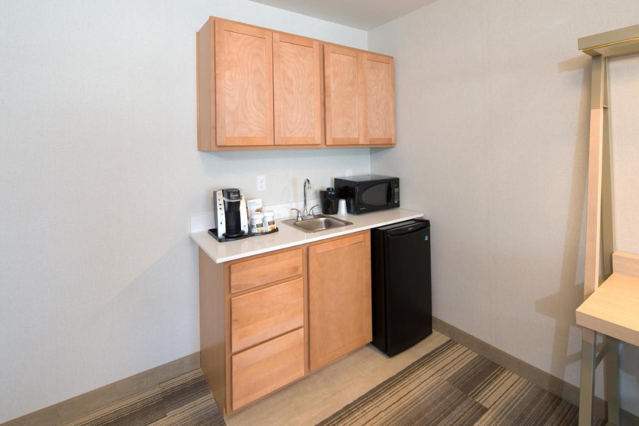 Holiday Inn Express Rochester Hills By Ihg Bagian luar foto